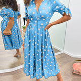 Mia™ - Robe à pois avec décolleté en V profond